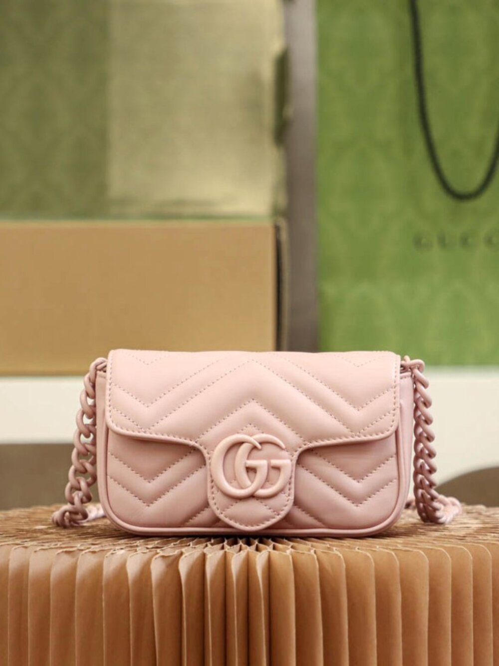 GUCCI Mini GG MARMONT Matelasse leather chain Shoulder Bag